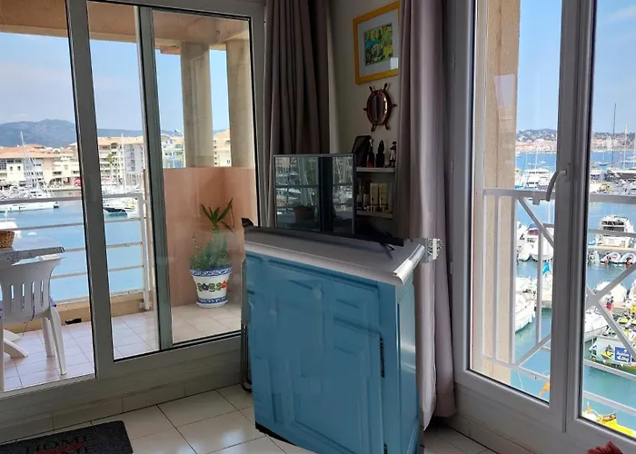 Boutique Apartment Hirondelle Port Frejus