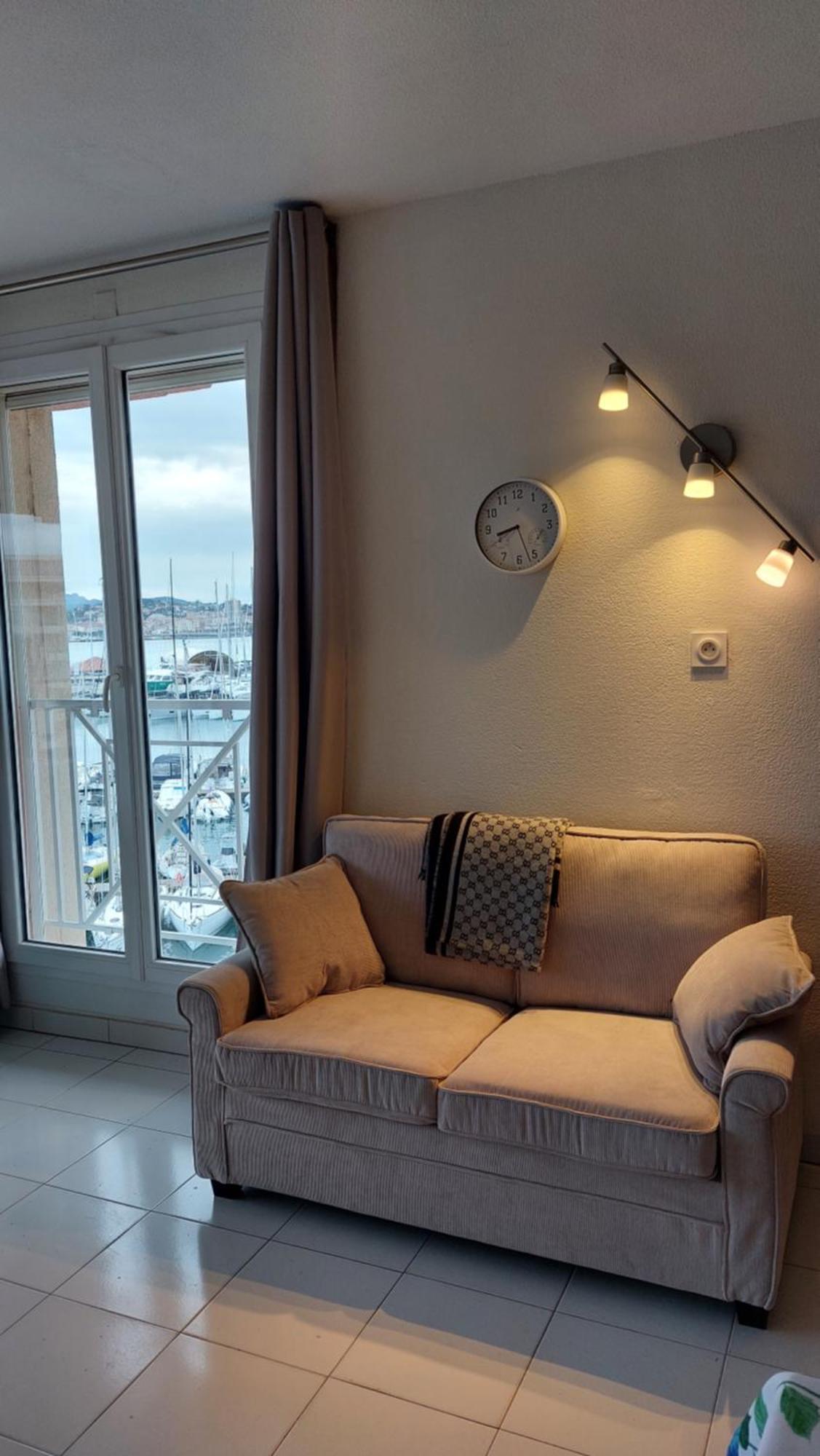 Appartement Hirondelle Port *