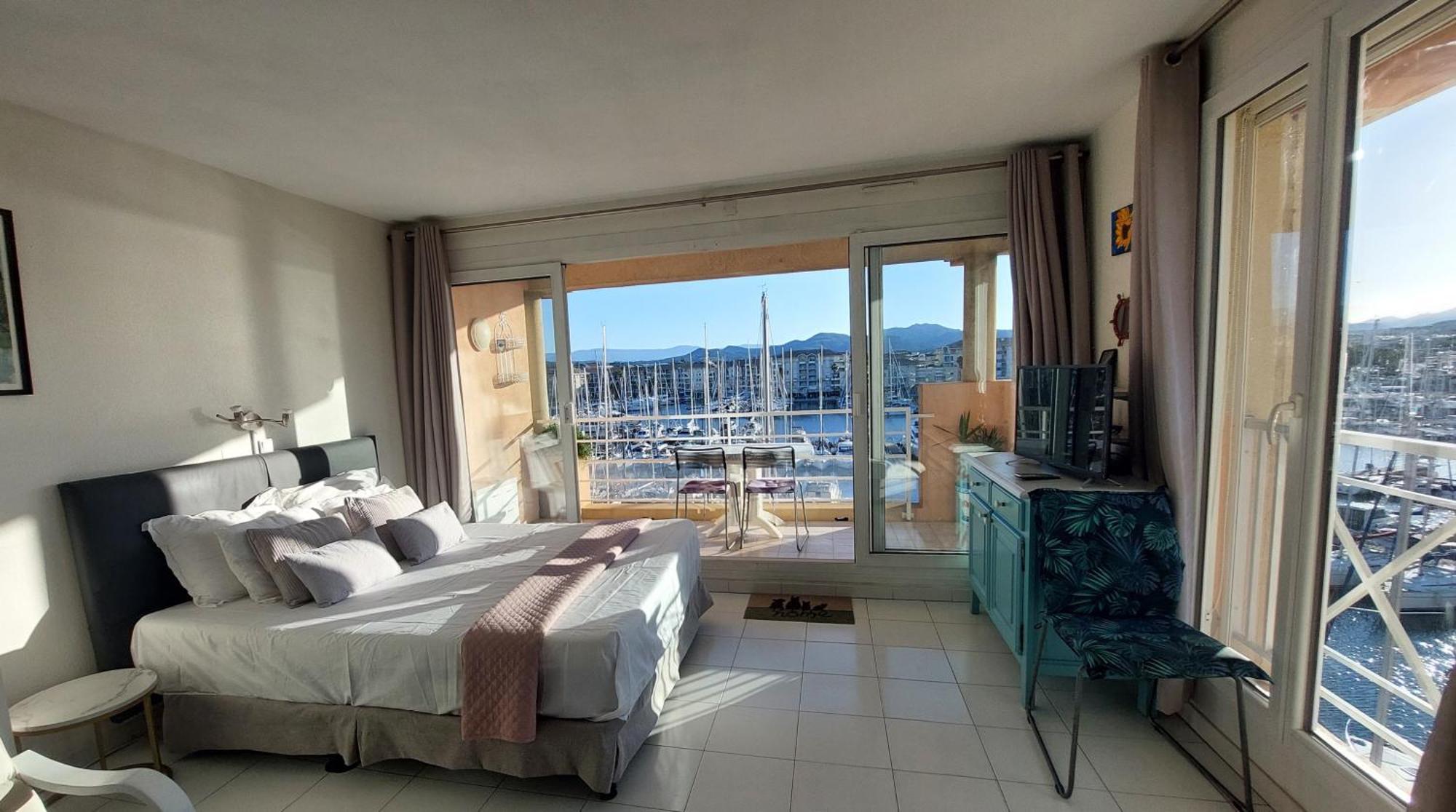 Apartment Boutique Hirondelle Port *