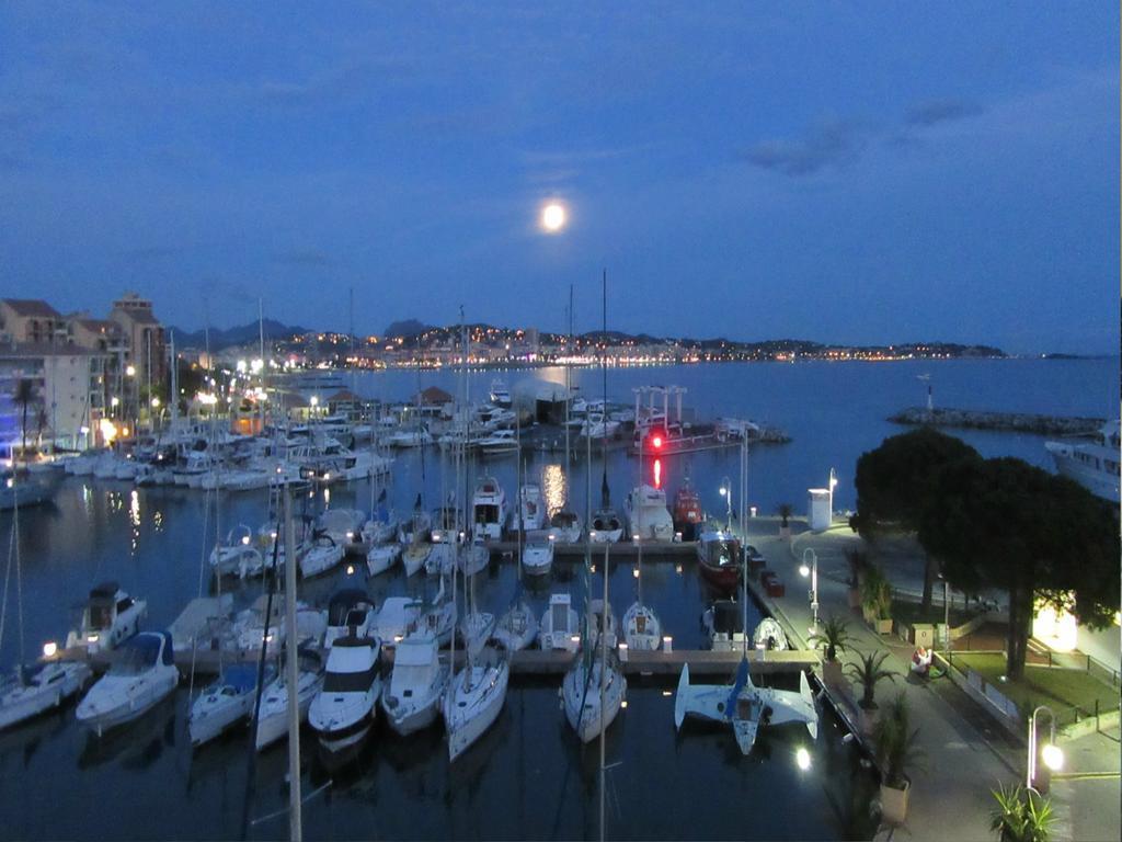 Hirondelle Port